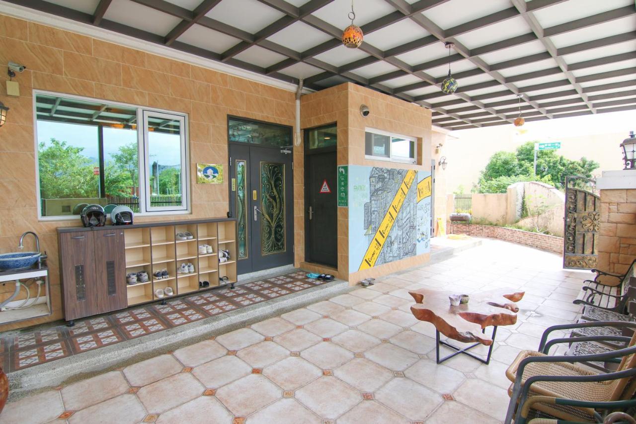 Sevilla Hostel T'ai-tung Exteriör bild